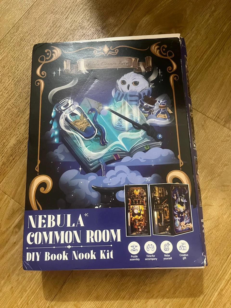 Book nook - Cutebee - Nebula Common Room